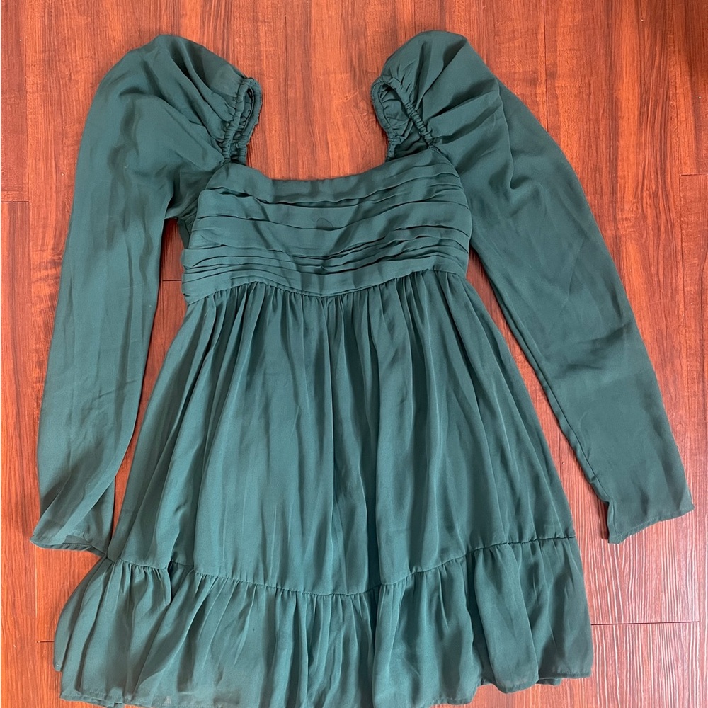 Elegant Green Long Sleeve Dress
